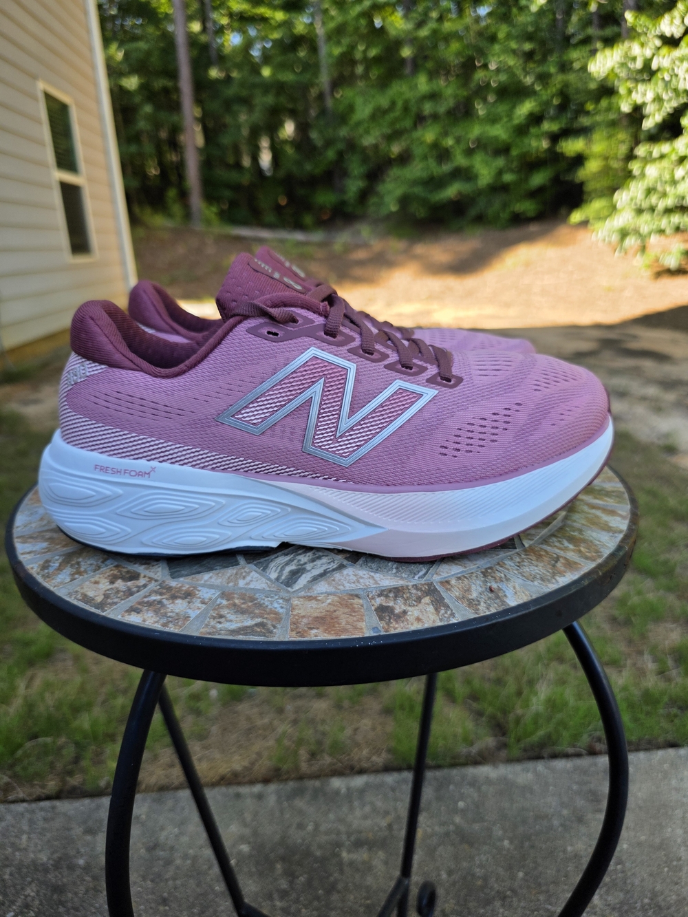 New Balance FF X 880 V15 Burgundy/Pink Running Shoes W Sz 8.5 Men Sz 7 Worn 1x